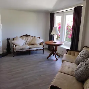 915 Burrell St Homestay Los Angeles